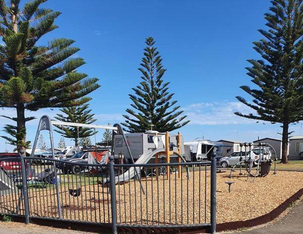 Christies Beach Tourist Park Bagian luar foto